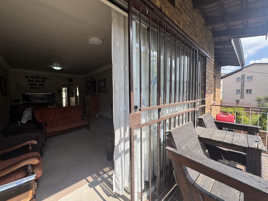 2 Bedroom Property for Sale in South Crest Gauteng