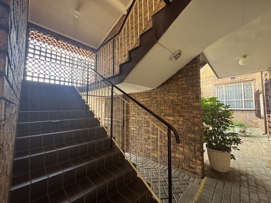 2 Bedroom Property for Sale in South Crest Gauteng