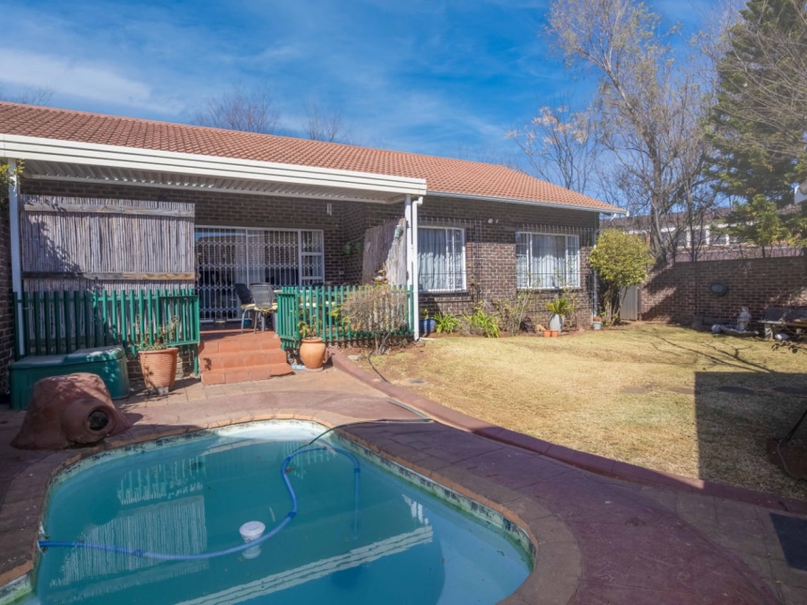 3 Bedroom Property for Sale in Highway Gardens Gauteng