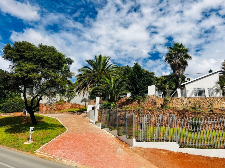 4 Bedroom Property for Sale in Roodekrans Gauteng