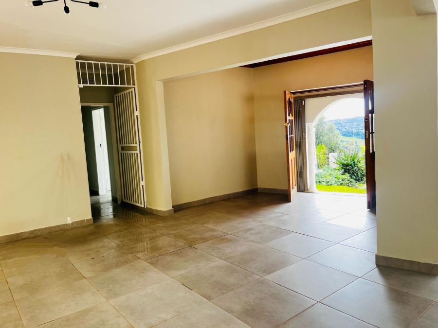 4 Bedroom Property for Sale in Roodekrans Gauteng