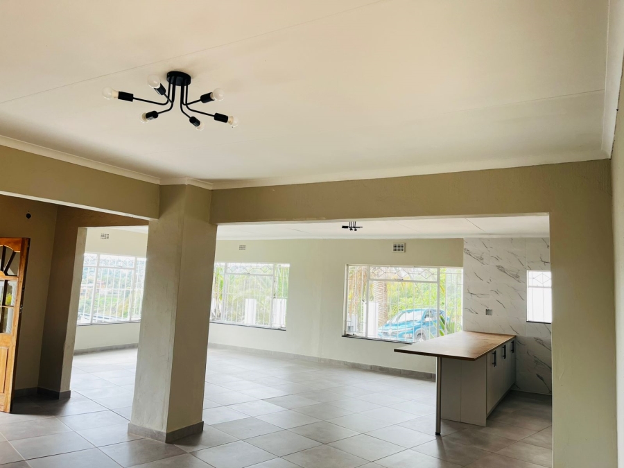 4 Bedroom Property for Sale in Roodekrans Gauteng