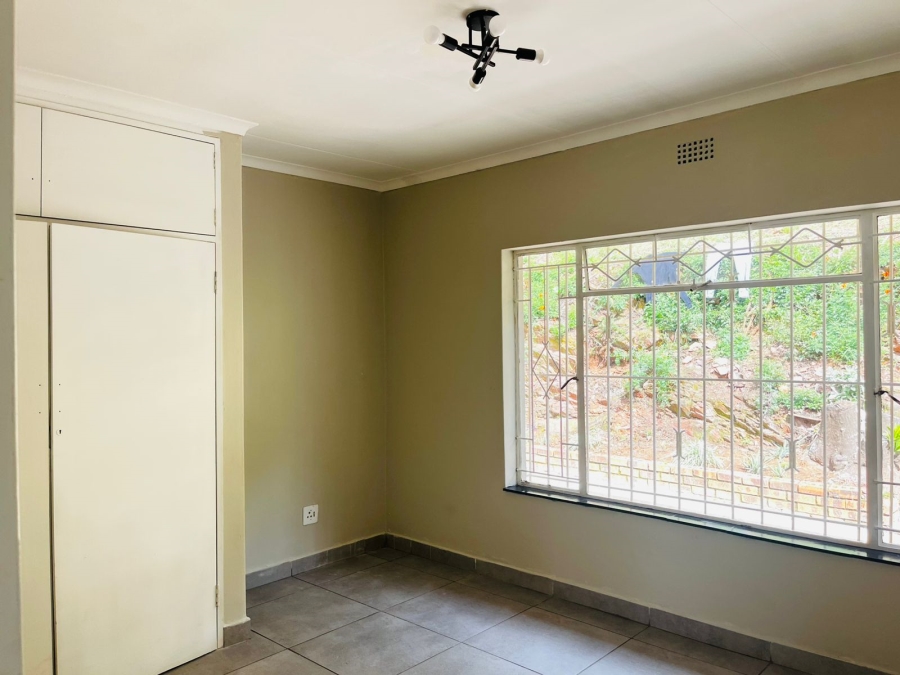 4 Bedroom Property for Sale in Roodekrans Gauteng