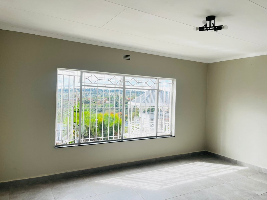 4 Bedroom Property for Sale in Roodekrans Gauteng
