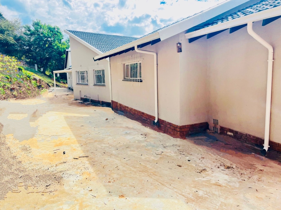 4 Bedroom Property for Sale in Roodekrans Gauteng