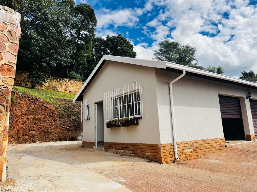 4 Bedroom Property for Sale in Roodekrans Gauteng