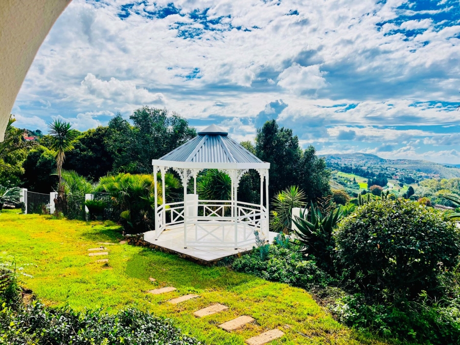 4 Bedroom Property for Sale in Roodekrans Gauteng