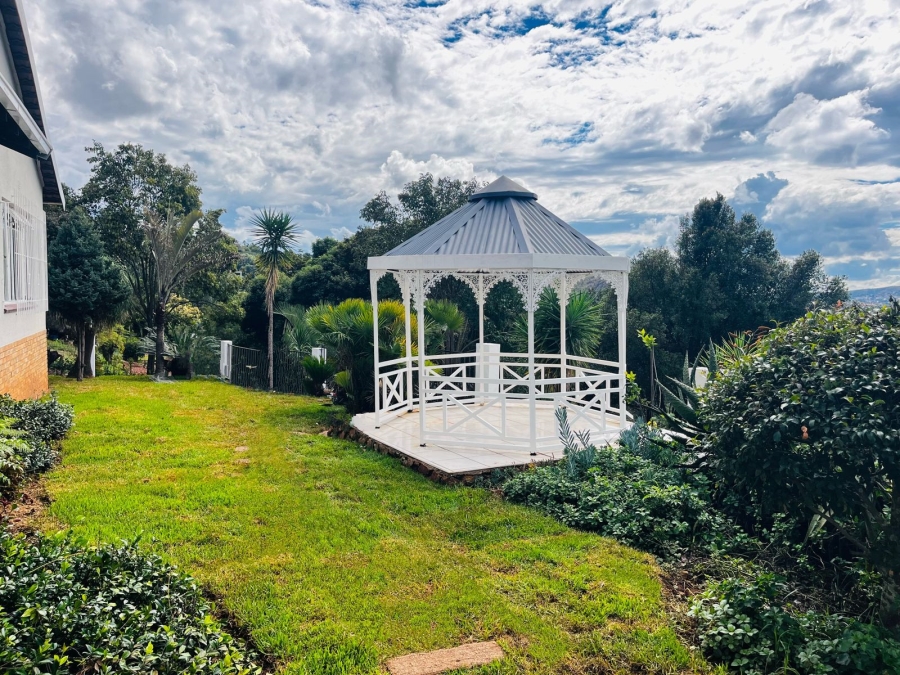 4 Bedroom Property for Sale in Roodekrans Gauteng