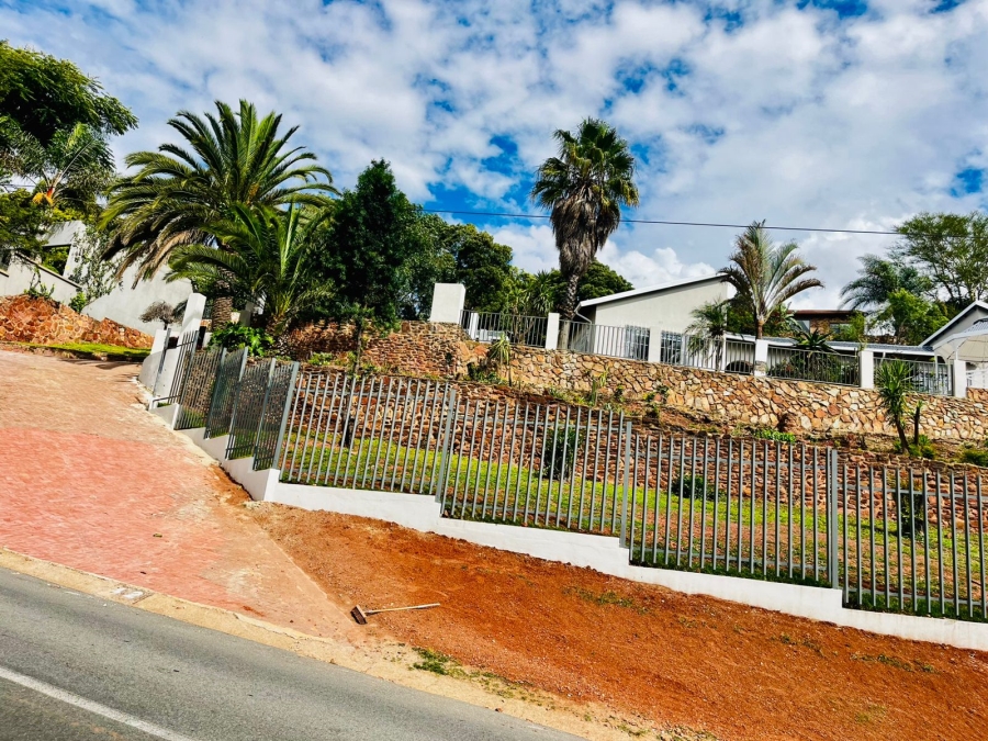 4 Bedroom Property for Sale in Roodekrans Gauteng