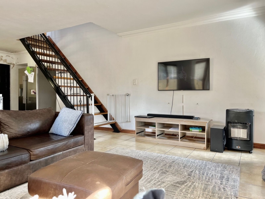 2 Bedroom Property for Sale in Kyalami Hills Gauteng