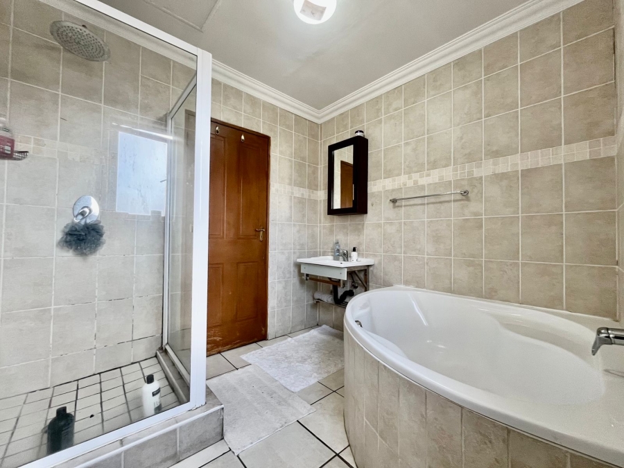 2 Bedroom Property for Sale in Kyalami Hills Gauteng