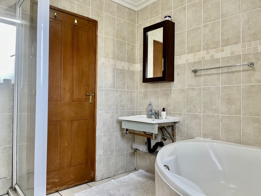 2 Bedroom Property for Sale in Kyalami Hills Gauteng