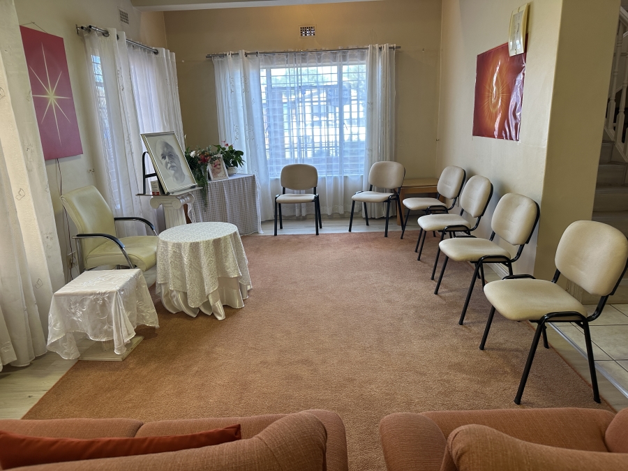 9 Bedroom Property for Sale in Lenasia Ext 1 Gauteng