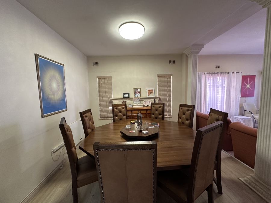 9 Bedroom Property for Sale in Lenasia Ext 1 Gauteng