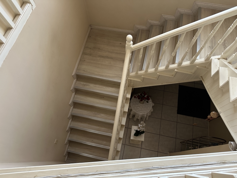 9 Bedroom Property for Sale in Lenasia Ext 1 Gauteng