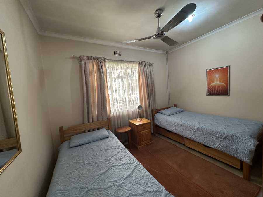 9 Bedroom Property for Sale in Lenasia Ext 1 Gauteng