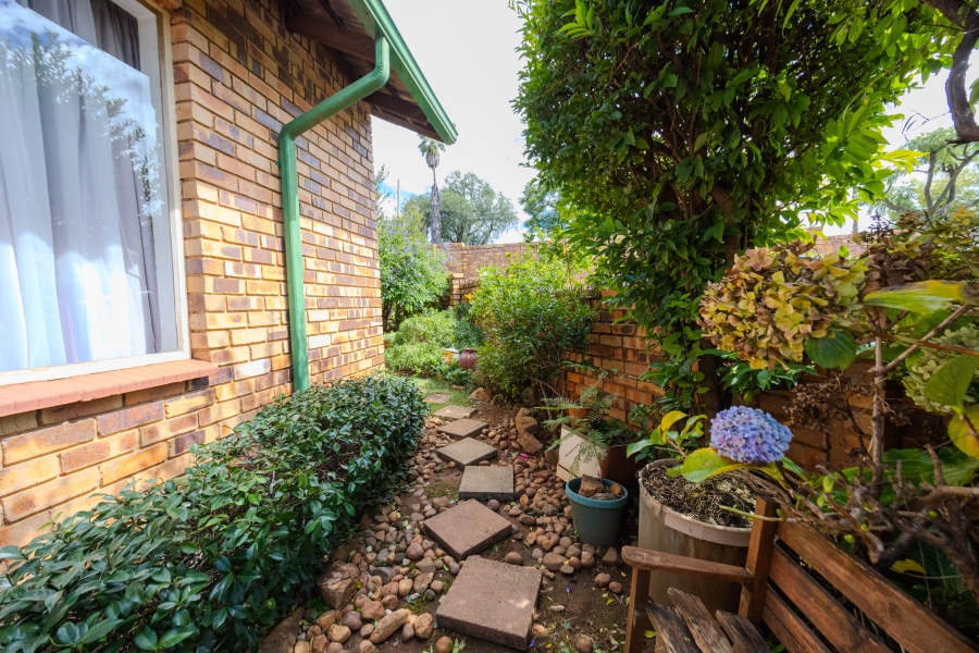 2 Bedroom Property for Sale in Discovery Gauteng