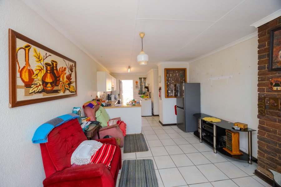 2 Bedroom Property for Sale in Discovery Gauteng