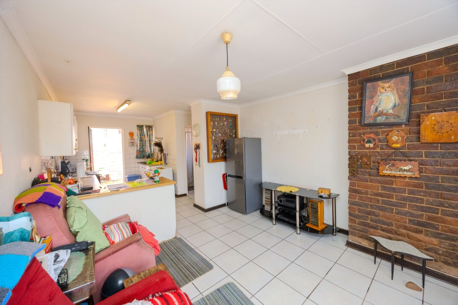 2 Bedroom Property for Sale in Discovery Gauteng