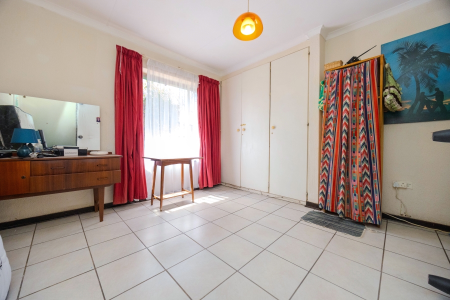 2 Bedroom Property for Sale in Discovery Gauteng