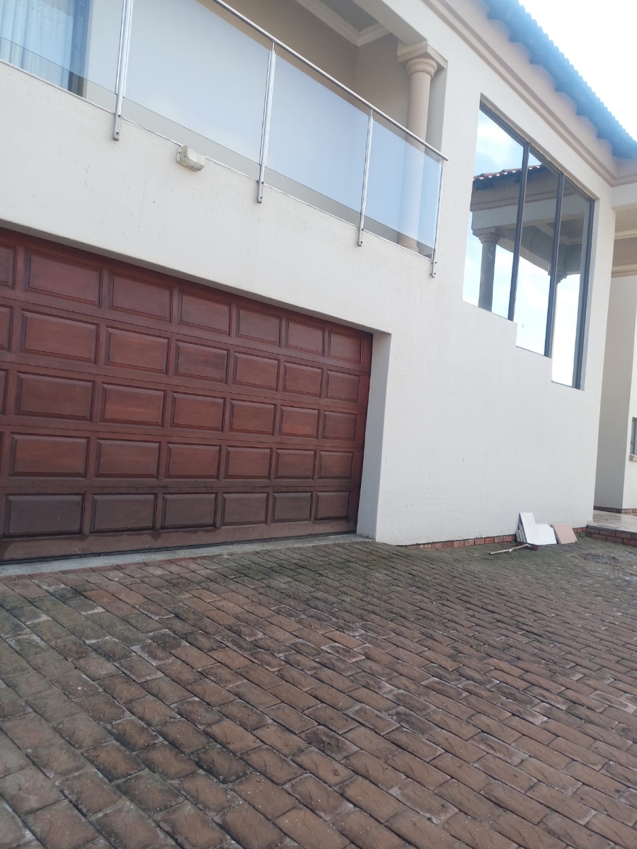 5 Bedroom Property for Sale in Vanderbijlpark SE 8 Gauteng