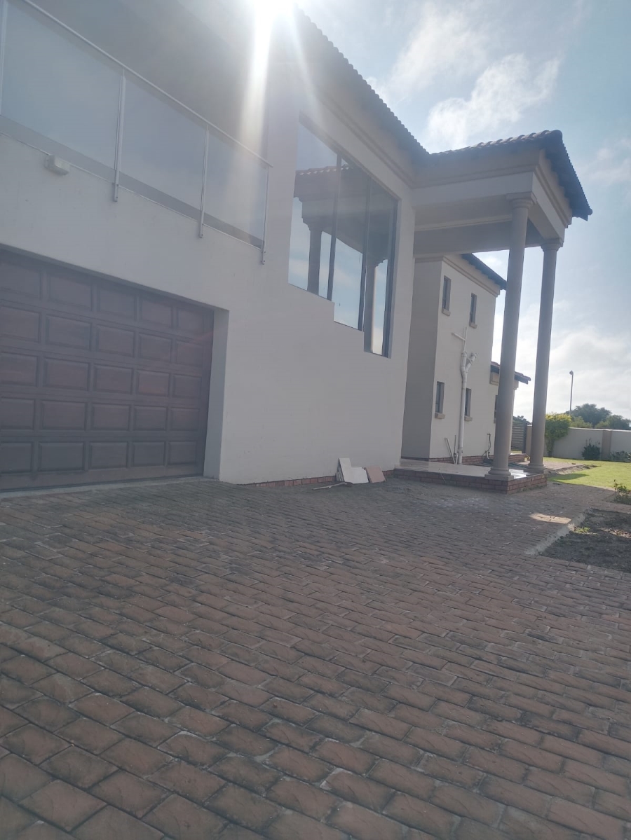 5 Bedroom Property for Sale in Vanderbijlpark SE 8 Gauteng
