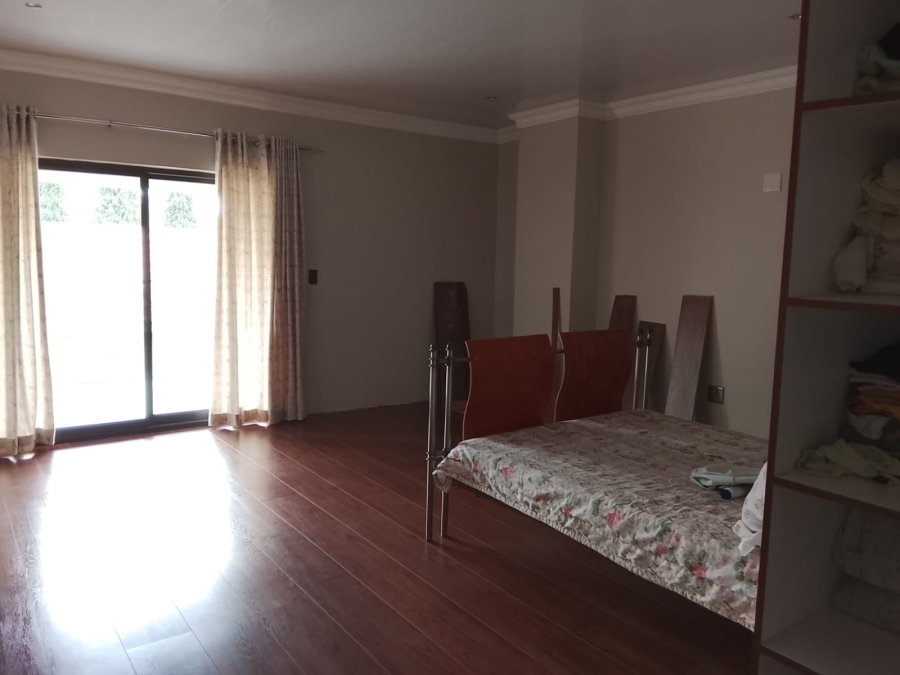 5 Bedroom Property for Sale in Vanderbijlpark SE 8 Gauteng