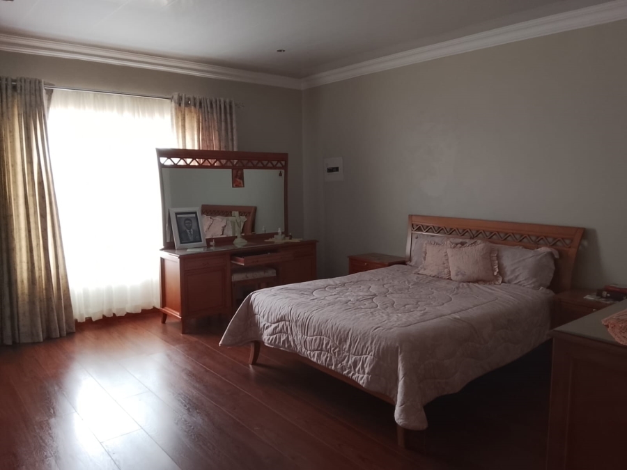 5 Bedroom Property for Sale in Vanderbijlpark SE 8 Gauteng