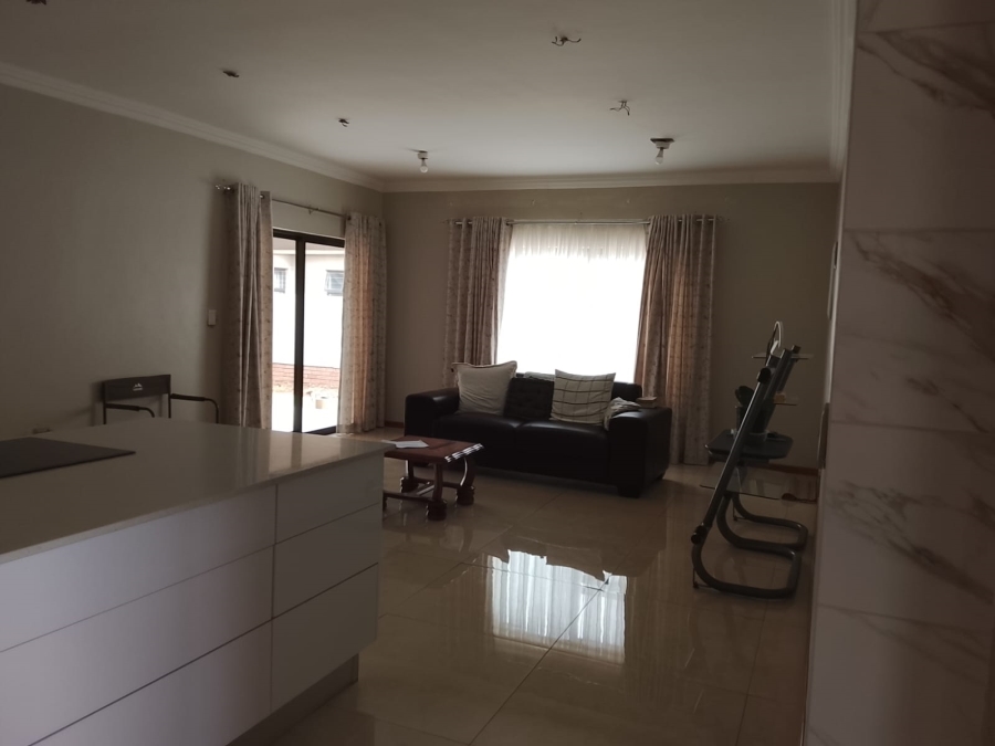 5 Bedroom Property for Sale in Vanderbijlpark SE 8 Gauteng