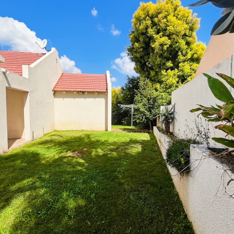 3 Bedroom Property for Sale in Douglasdale Gauteng