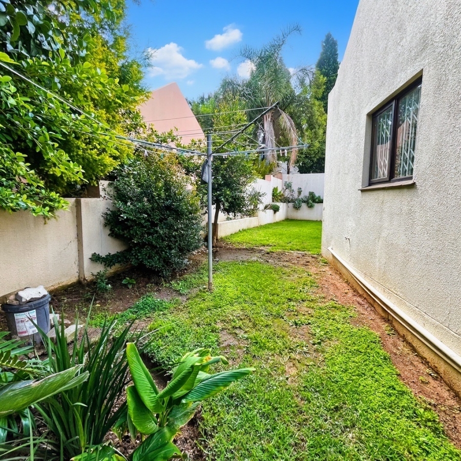 3 Bedroom Property for Sale in Douglasdale Gauteng