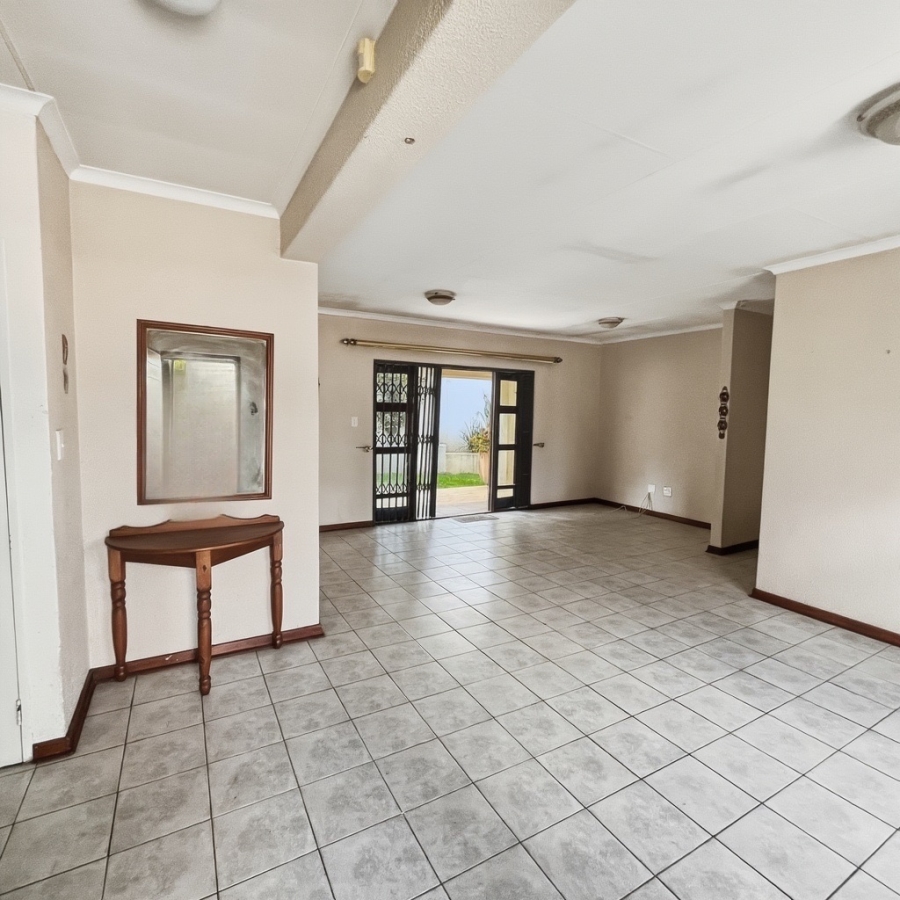 3 Bedroom Property for Sale in Douglasdale Gauteng