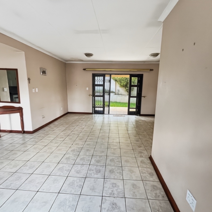 3 Bedroom Property for Sale in Douglasdale Gauteng