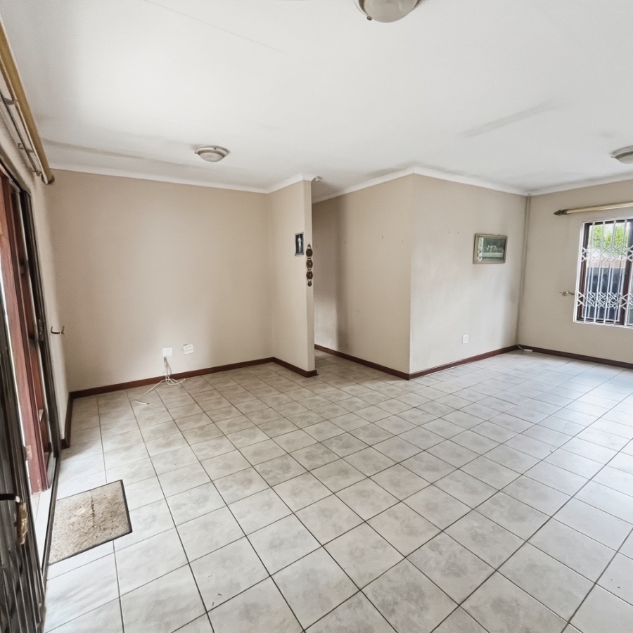 3 Bedroom Property for Sale in Douglasdale Gauteng