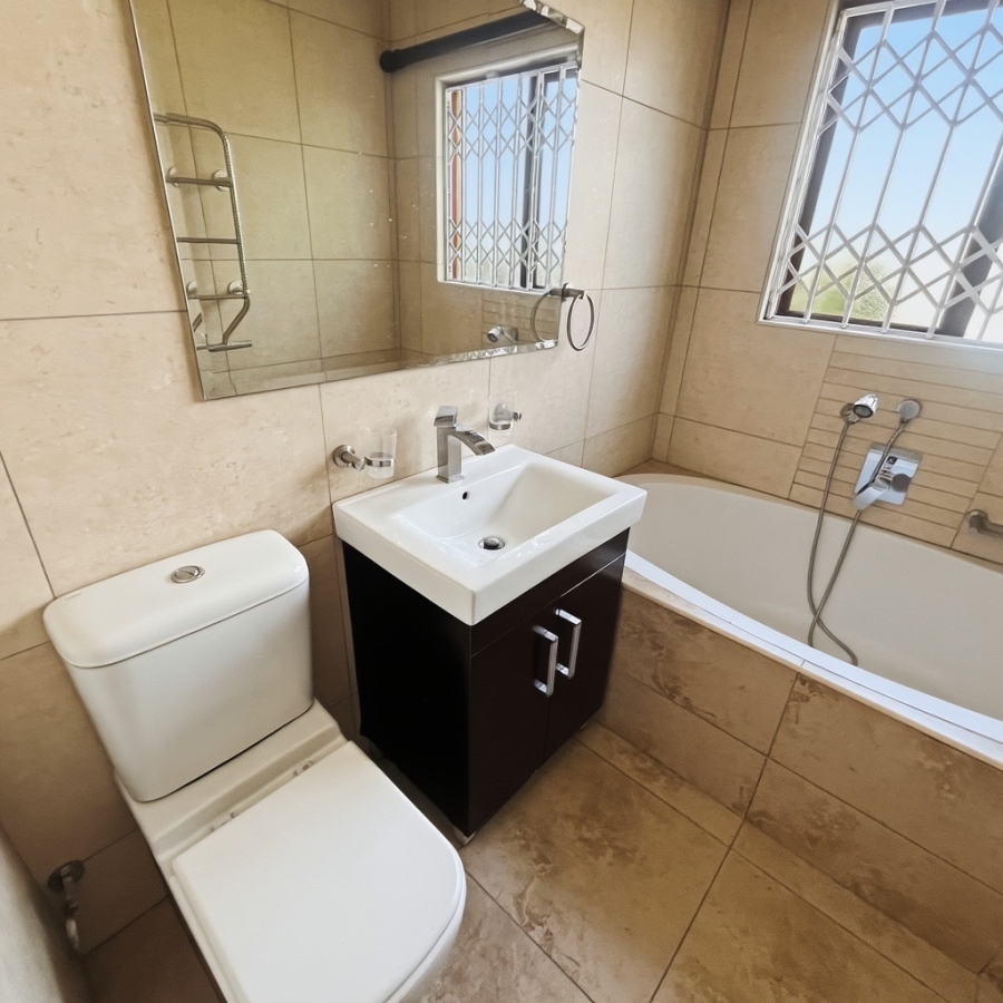 3 Bedroom Property for Sale in Douglasdale Gauteng