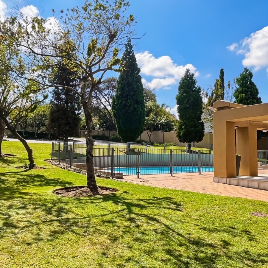 3 Bedroom Property for Sale in Douglasdale Gauteng