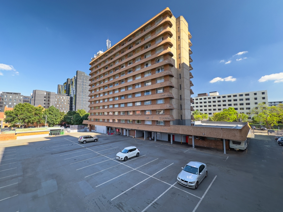 1 Bedroom Property for Sale in Hatfield Gauteng