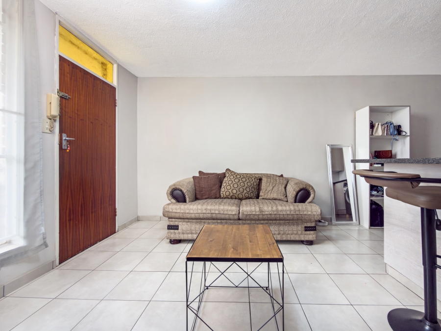 1 Bedroom Property for Sale in Hatfield Gauteng