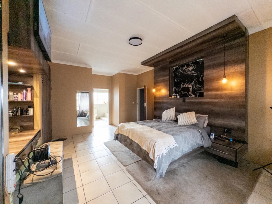 4 Bedroom Property for Sale in Brakpan Central Gauteng