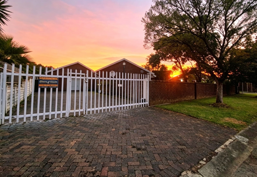 3 Bedroom Property for Sale in Falcon Ridge Gauteng