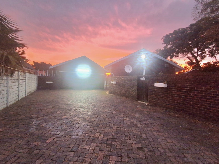 3 Bedroom Property for Sale in Falcon Ridge Gauteng