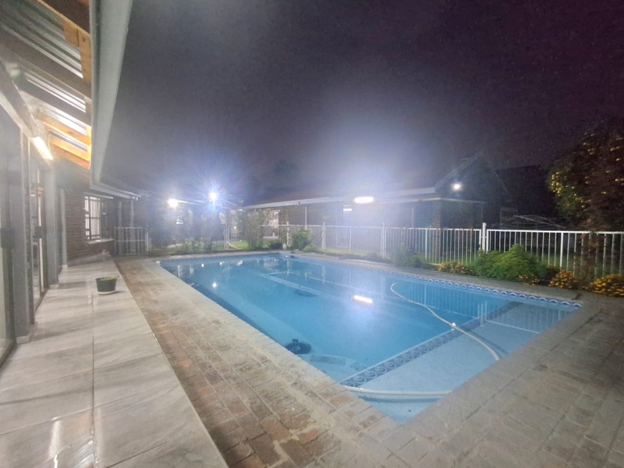 3 Bedroom Property for Sale in Falcon Ridge Gauteng