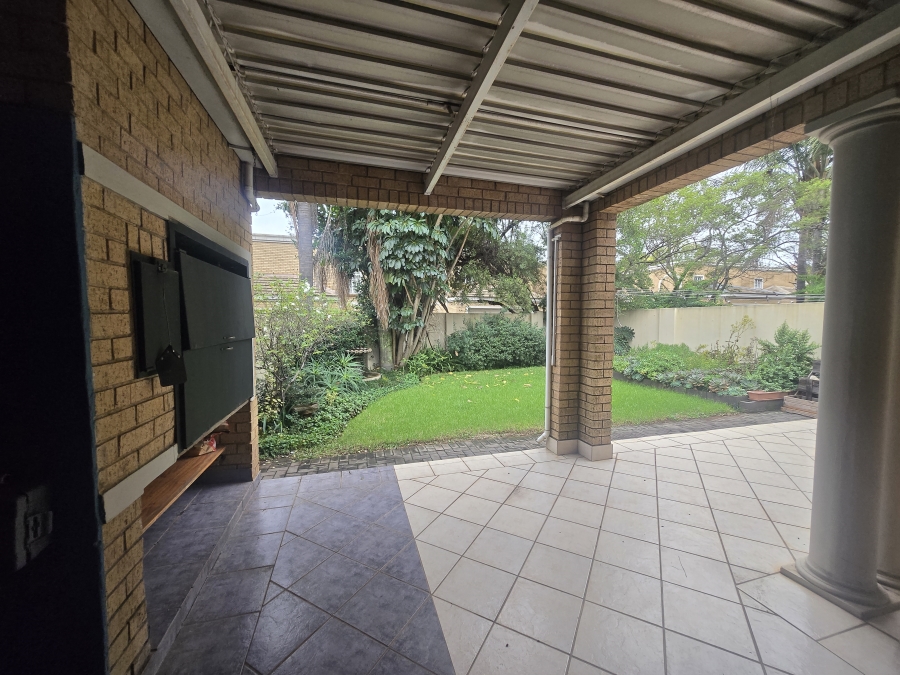 3 Bedroom Property for Sale in Eldoraigne Gauteng