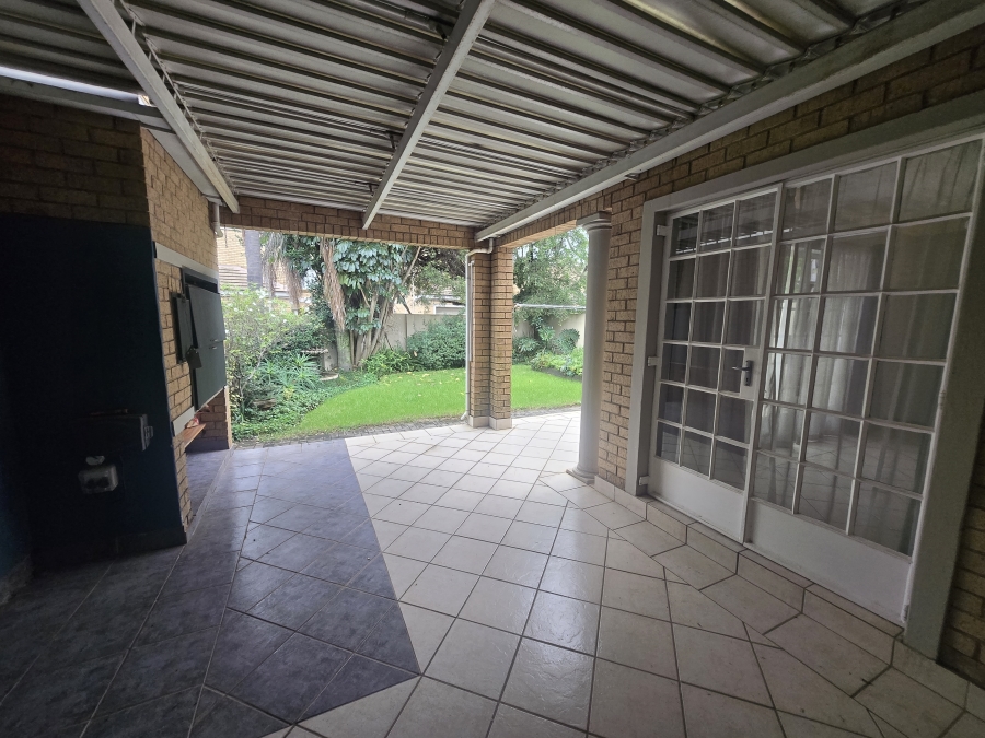 3 Bedroom Property for Sale in Eldoraigne Gauteng