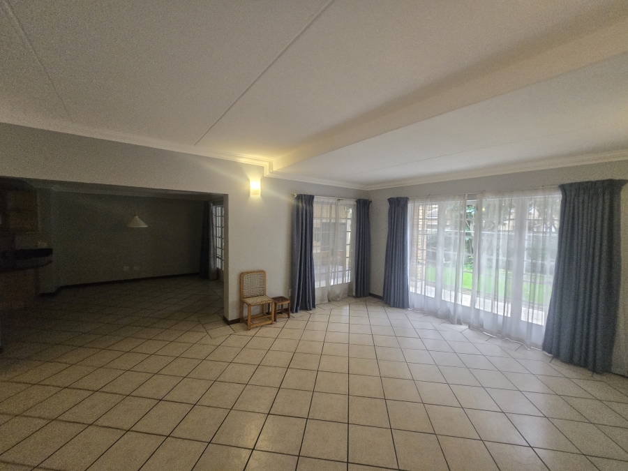 3 Bedroom Property for Sale in Eldoraigne Gauteng