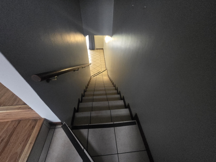 3 Bedroom Property for Sale in Eldoraigne Gauteng