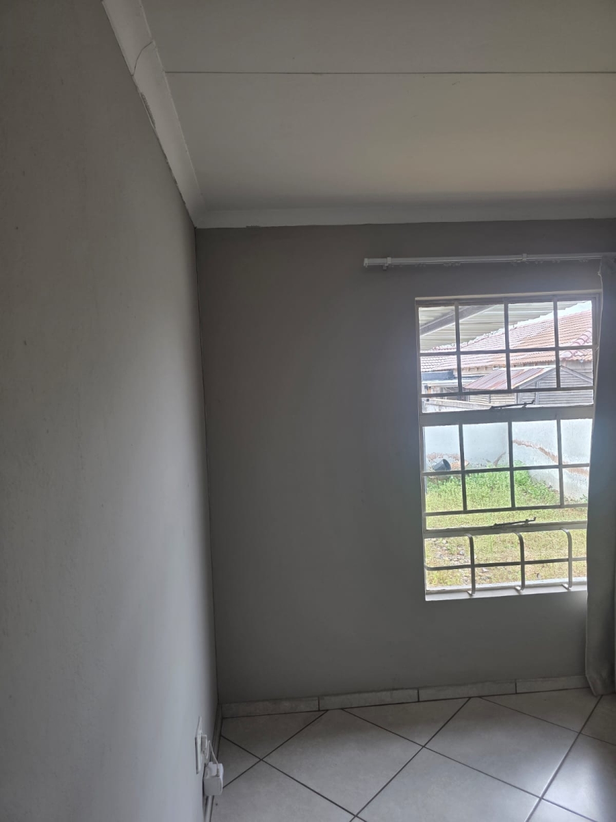 2 Bedroom Property for Sale in Pretoria West Gauteng