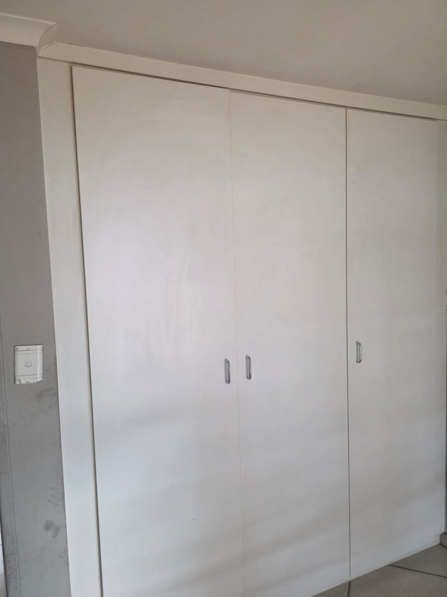 2 Bedroom Property for Sale in Pretoria West Gauteng