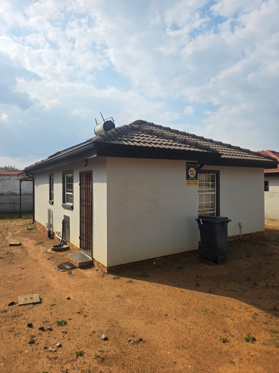 2 Bedroom Property for Sale in Pretoria West Gauteng