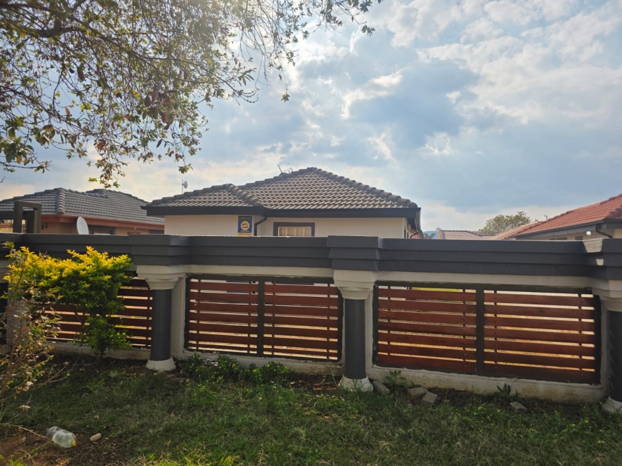 2 Bedroom Property for Sale in Pretoria West Gauteng